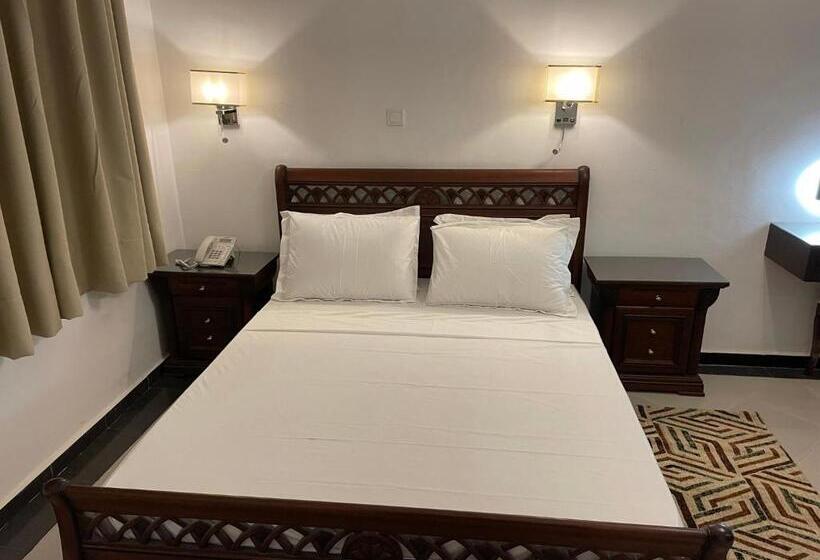 اتاق سوپریور, Les Arcades