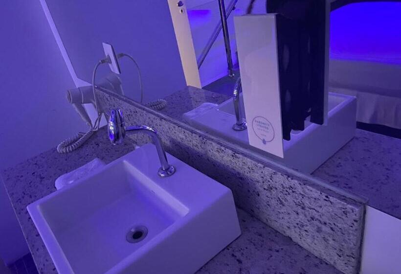 جناح سرير كينج, Motel Mediterrâneo