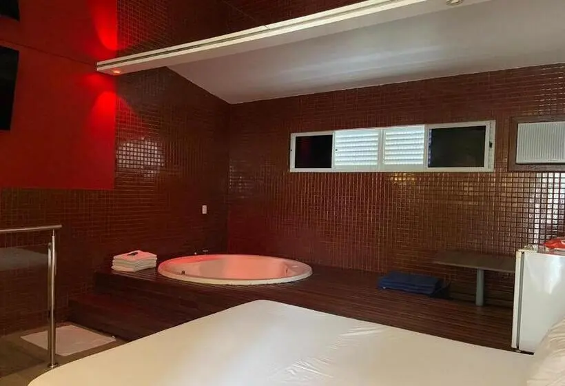 ハイドロマッサージバス付きスイート, Motel Mediterrâneo