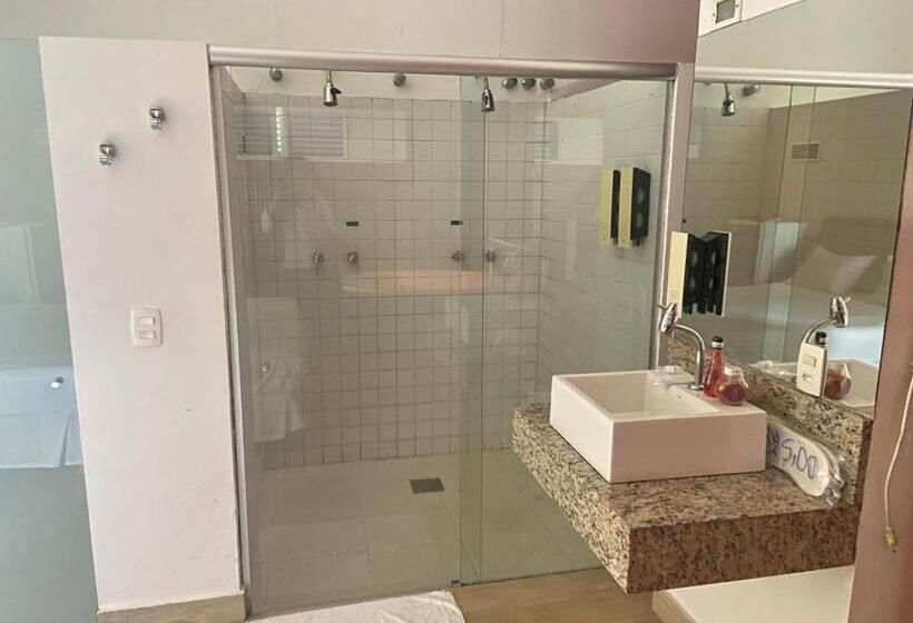 جناح سرير كينج, Motel Mediterrâneo