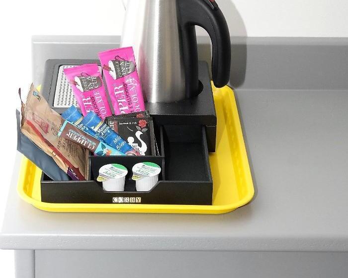 غرفة قياسية مطلّة علي البحر, The Whitehouse Peterlee