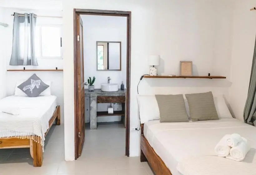 اتاق لوکس سه تخته, Cuatro Vientos Lodge & Apartments