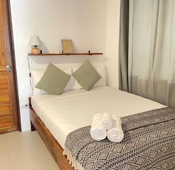 اتاق لوکس سه تخته, Cuatro Vientos Lodge & Apartments