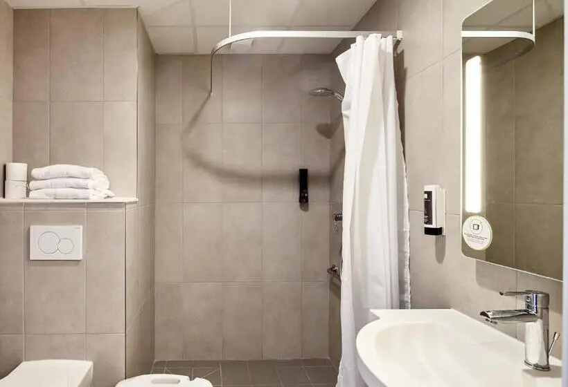 身障者適用スタンダードルーム, B&b Hotel Argenteuil