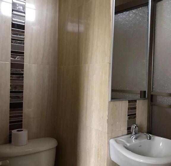 חדר אקונומי, Hostal Bellagio