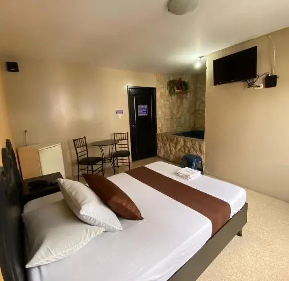 ハイドロマッサージバス付きスイート, Hostal Bellagio