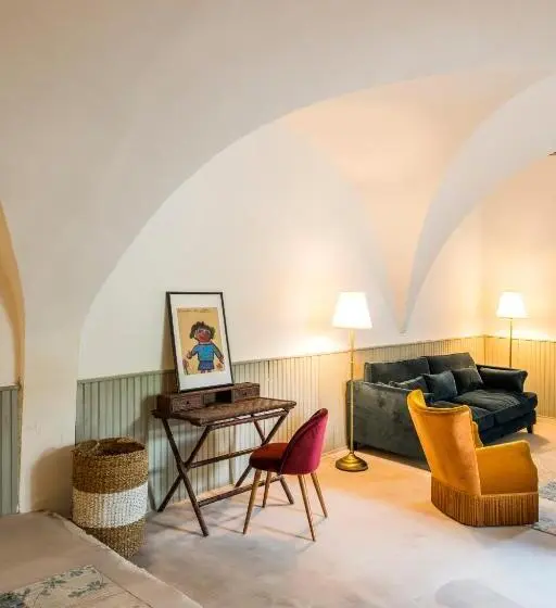 テラス付スイート, Ecole Olargues   Chambres & Restaurant   Teritoria