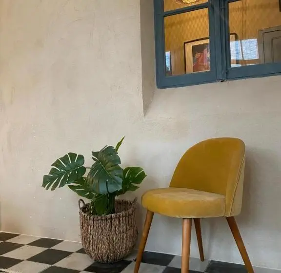 スタンダードルーム, Ecole Olargues   Chambres & Restaurant   Teritoria