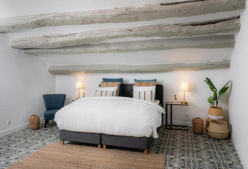 جناح, Ecole Olargues   Chambres & Restaurant   Teritoria