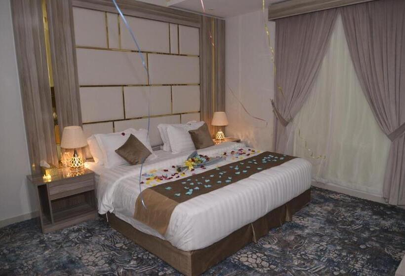 Apartamento 2 Dormitórios, Lavana Sari