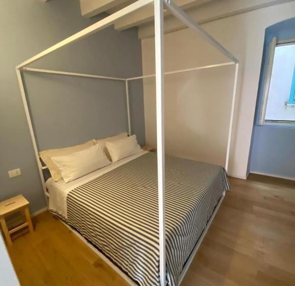 شقة غرفة واحدة, Le Vele Carloforte