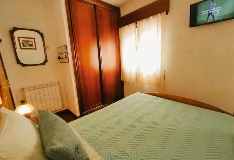 エコノミールーム, Casa Hóspedes Polido