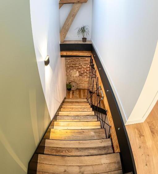 1间卧室的房子, La Grange