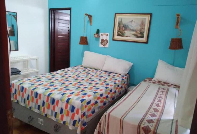 سوییت خانوادگی, Regiane Beach Pousada Hostel