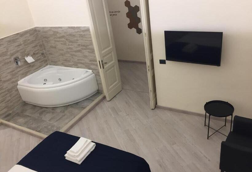 سوییت جونیور, Catania Sun & Sea