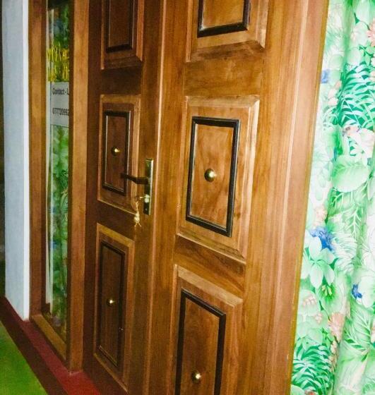 חדר סטנדרט, Vivid Lanka