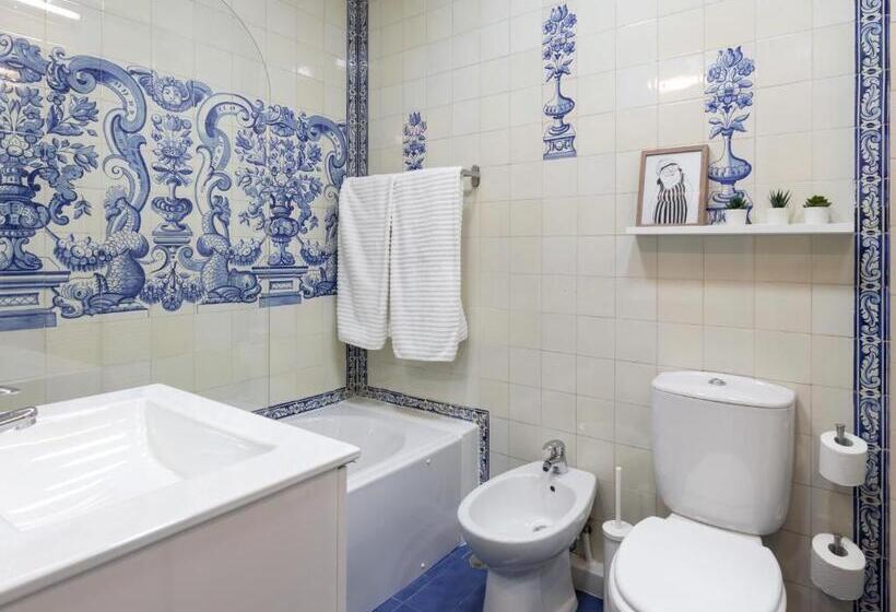 Quarto Estandar, Lx Art Flats | Flat Two