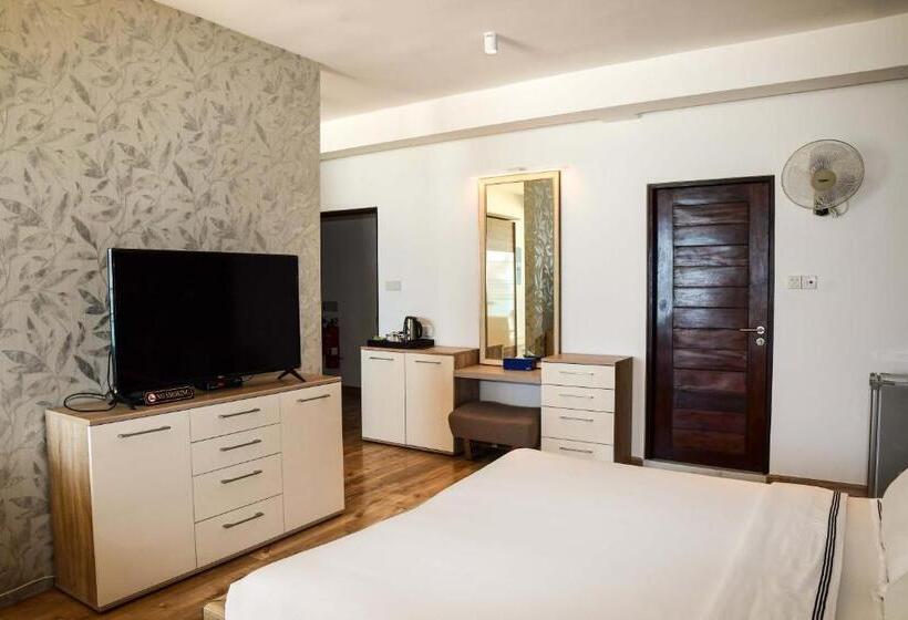 Номер Deluxe, Ten30 Hikkaduwa