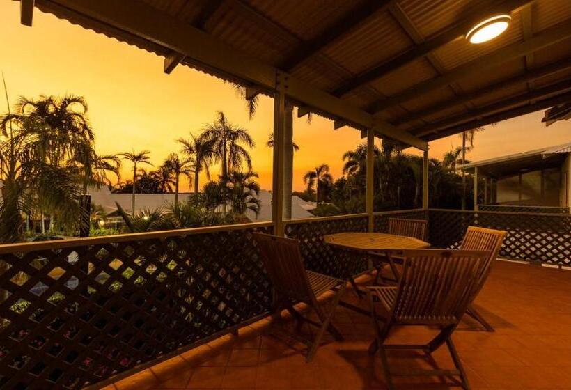 ویلای 3 خوابه, Cable Beachside Villas