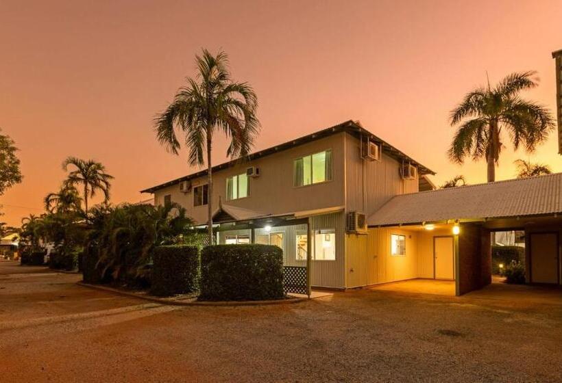 ویلای 3 خوابه, Cable Beachside Villas