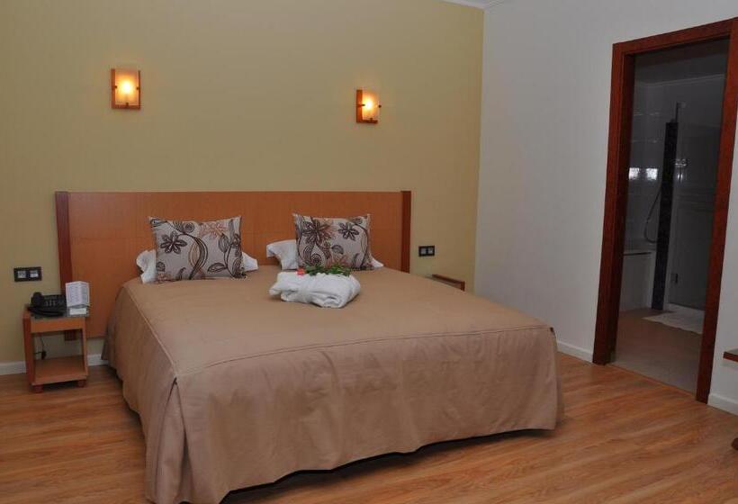 سوییت, Across Hotels & Spa