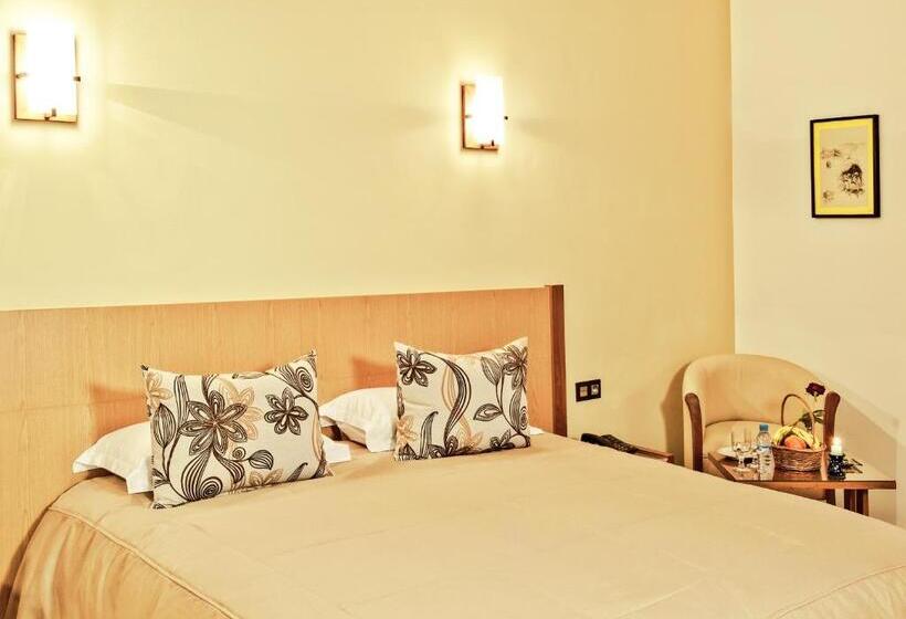 اتاق استاندارد سه نفره, Across Hotels & Spa