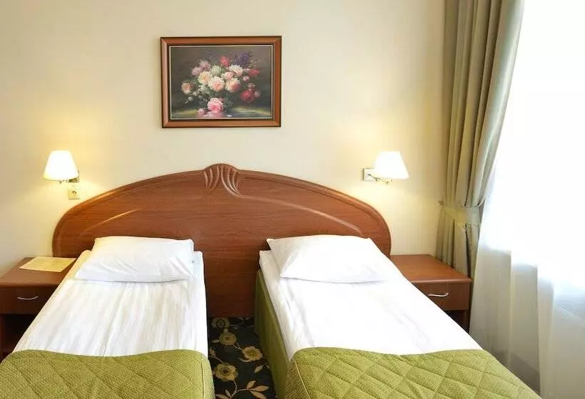 Comfort-huone, Cronwell Inn Stremyannaya
