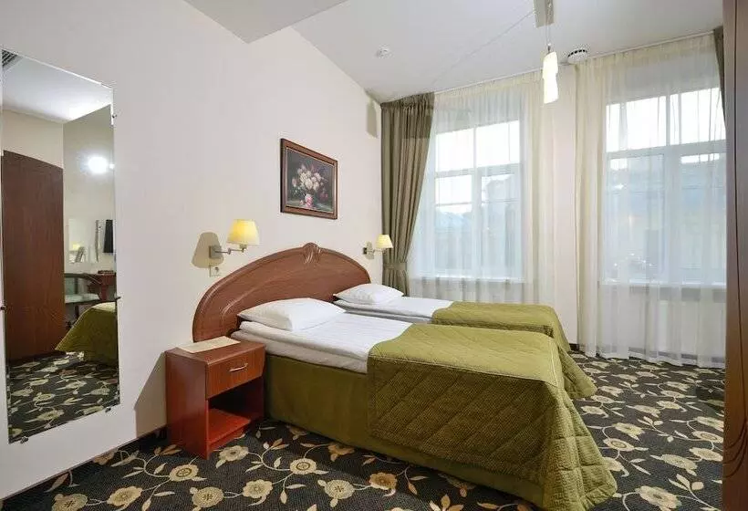 Comfort-huone, Cronwell Inn Stremyannaya