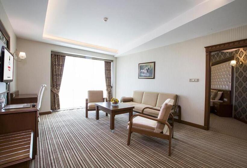 سوییت, Grand Altuntas