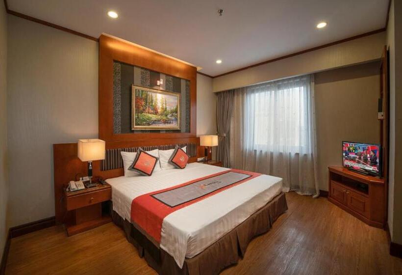 اتاق پرمیوم, Hanoi La Rosa