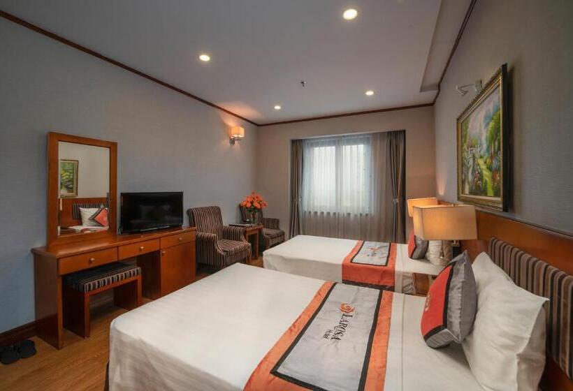 اتاق پرمیوم, Hanoi La Rosa