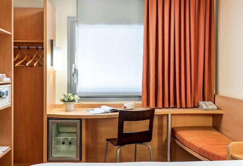Habitació Estàndard, Ibis Izmir Alsancak