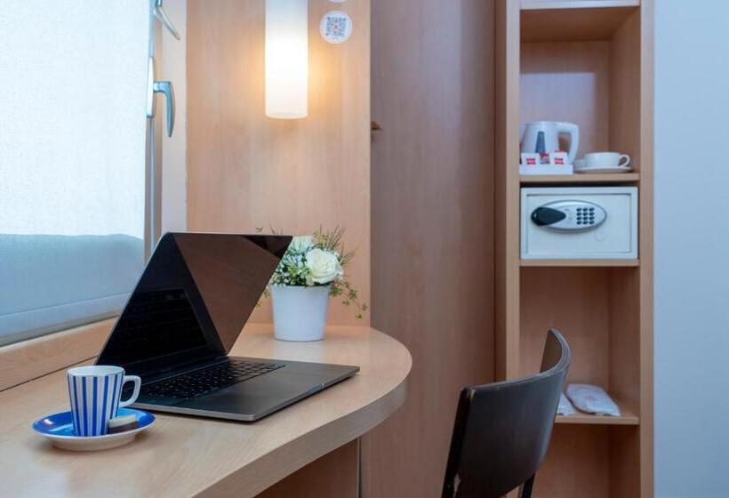 Habitació Estàndard, Ibis Izmir Alsancak