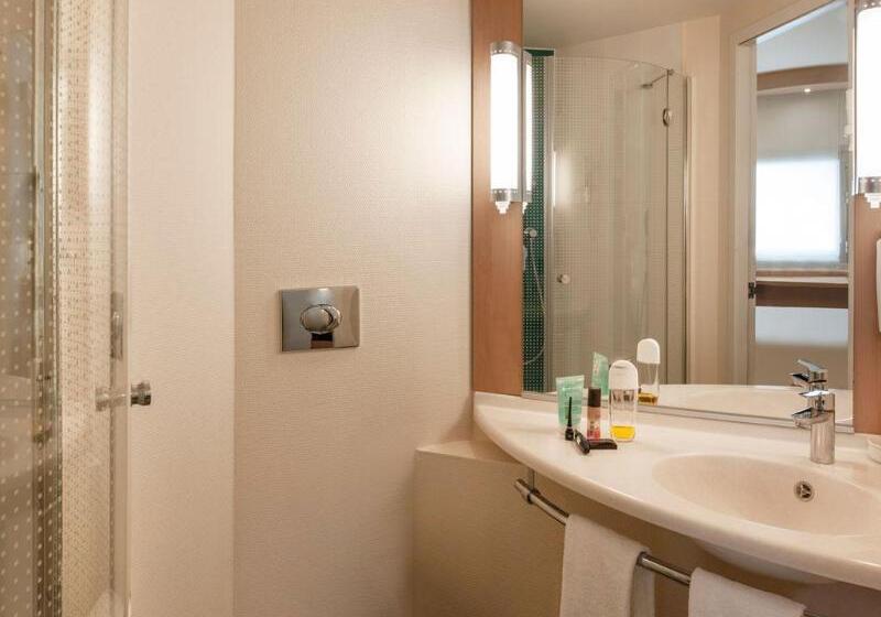 Quarto Estandar, Ibis Izmir Alsancak