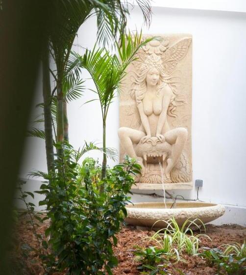 ویلای 4 خوابه, Paradise Island Estate