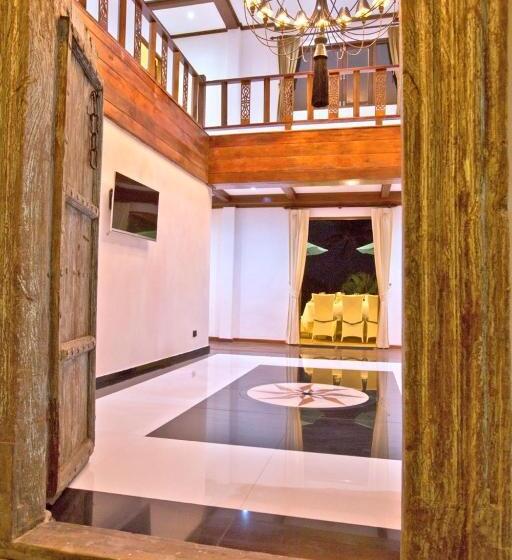 ویلای 4 خوابه, Paradise Island Estate