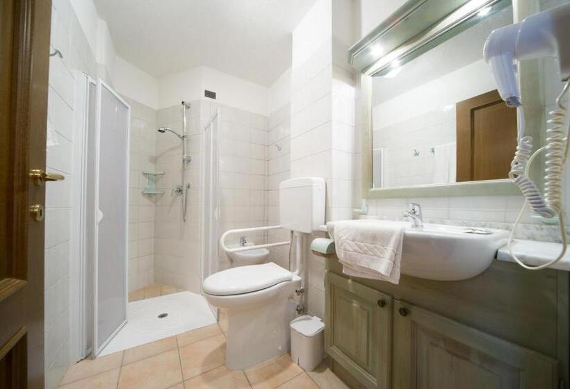 패밀리 스튜디오, Residence Villa Frejus