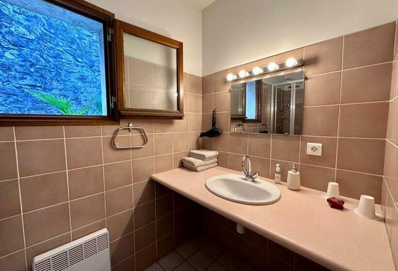 스탠다드 트리플 룸, Chambres D Hôtes Les Clapas