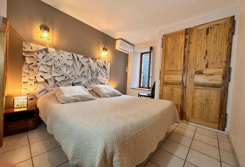 4인용 스탠다드 룸, Chambres D Hôtes Les Clapas