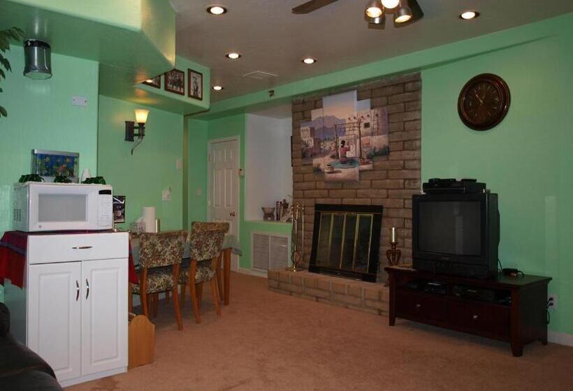 جناح عائلي, Chisolm Trail Villa