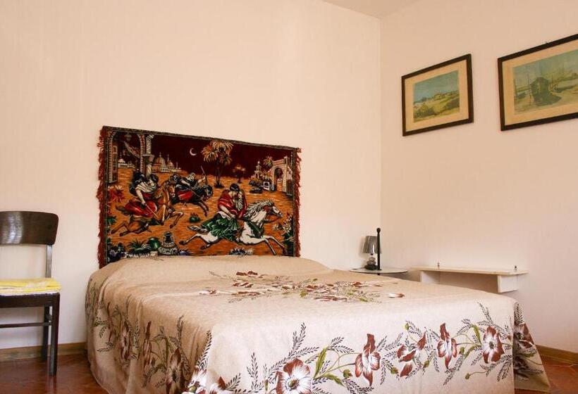 اتاق لوکس چهار تخته, Morianese Residence