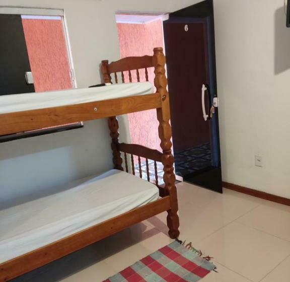 スタンダード4人部屋, Suites Malibu