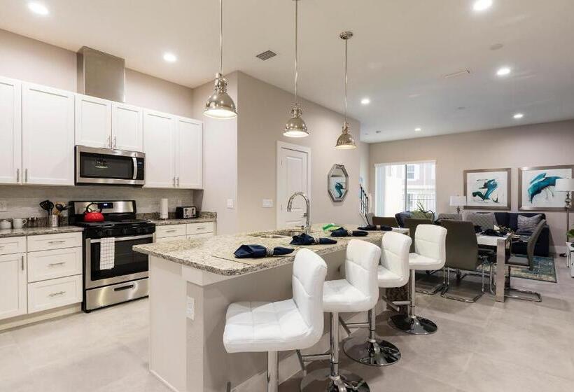 豪华三卧别墅, Summerville Vacation Resort