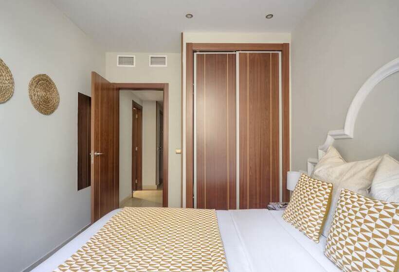 آپارتمان 2 خوابه, Apartamentos Suites Oficentro