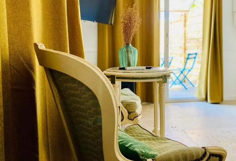 سوئیت جونیور با تراس, Le Bella Vista Résidence