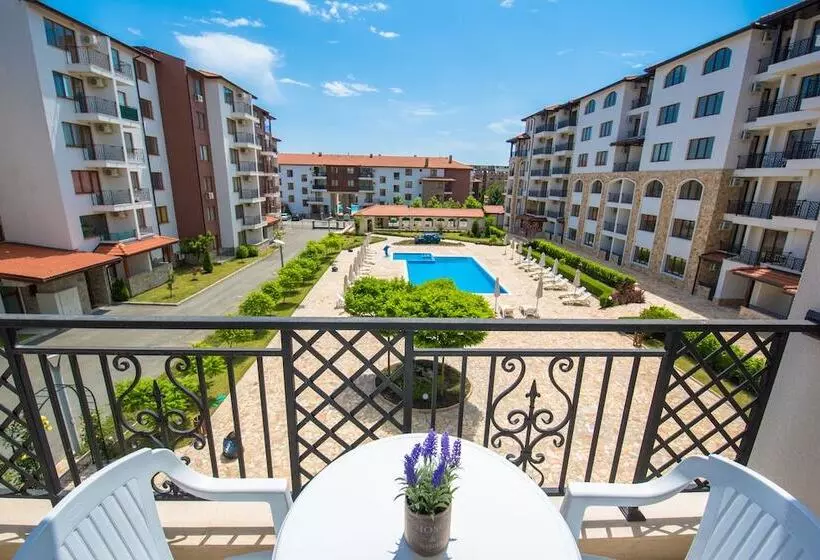 ２ベッドルームデラックスアパートメント, Apollon Apartments