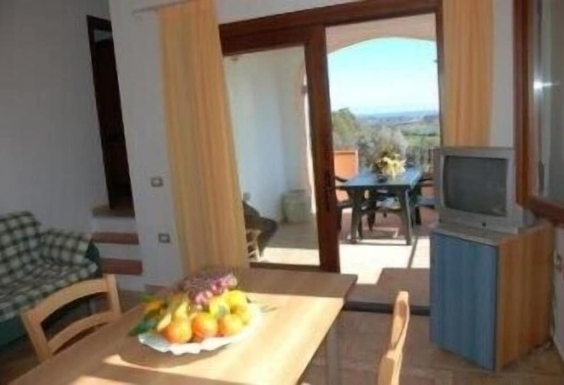 דירת חדר, Li Troni