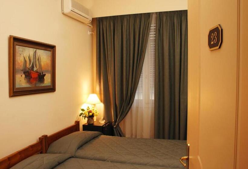 Standard room with outdoor bath, Art Gallery