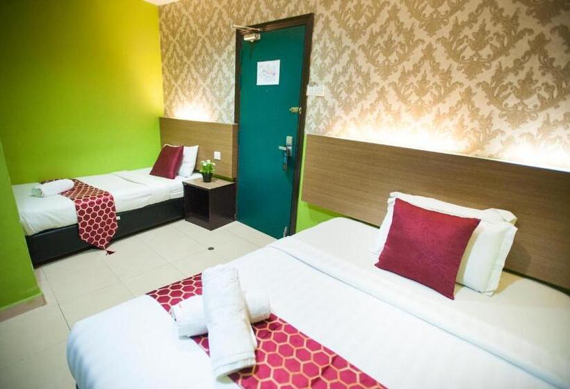 豪华三人间, Dj Citi Point