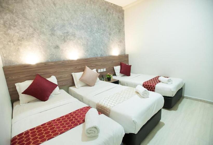 豪华三人间, Dj Citi Point